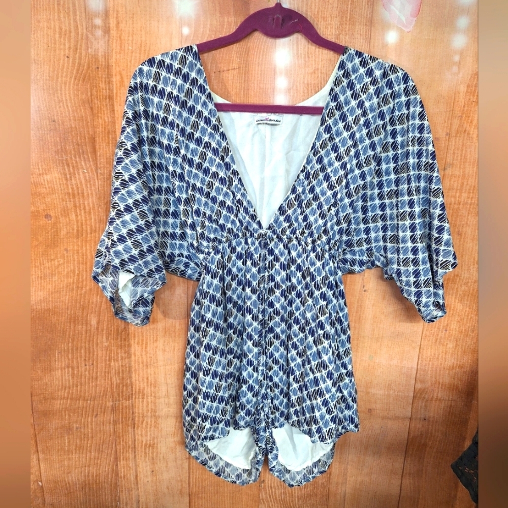 Dainty Hooligan romper size small blue and white